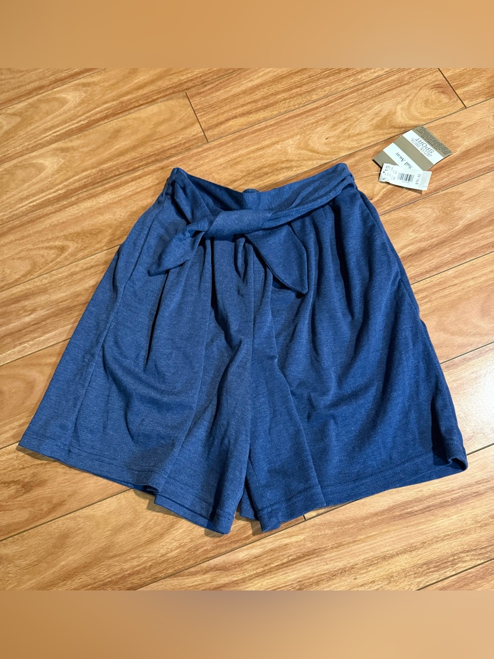 Vintage Women’s Navy Tie-Waist Shorts size M new with tag JACLYN SMITH. SPORT